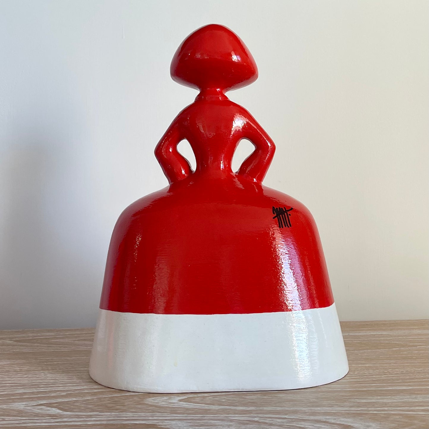 Red Pantone Menina by Antonio Azzato (40cm)